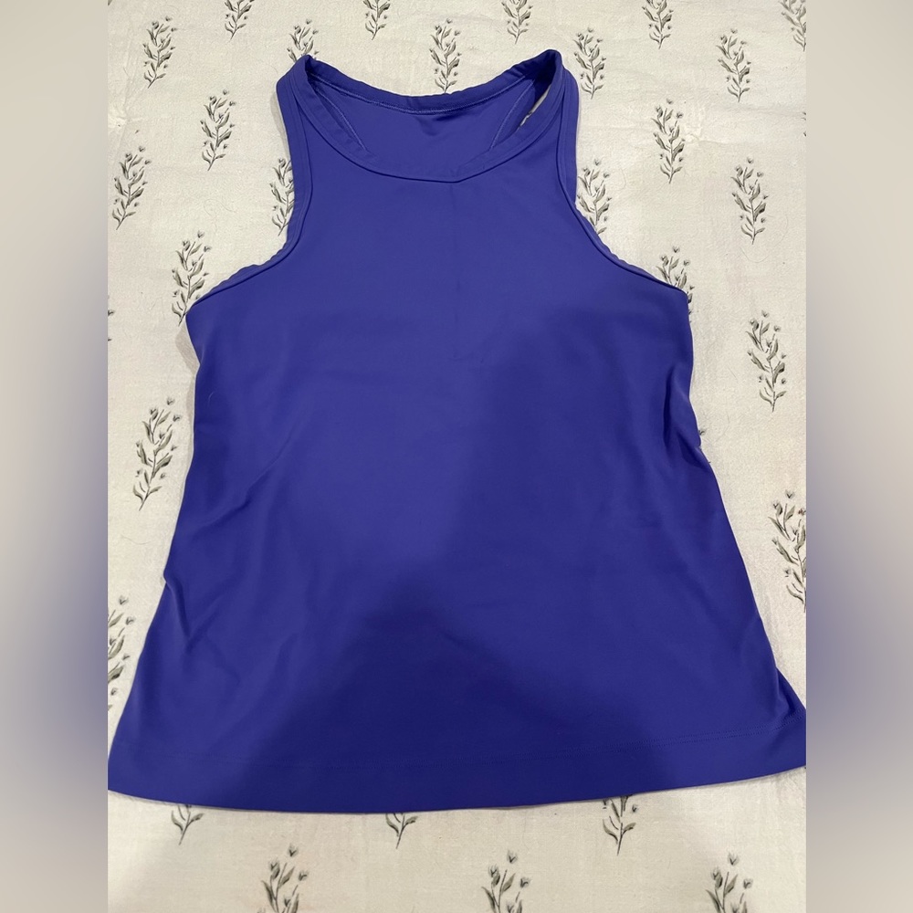 Lululemon high neck, waist-length align tank. proof of size in pictures